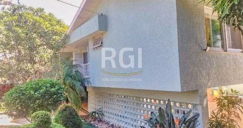 Casa para Venda - 500m², 6 dormitórios, sendo 6 suites, 8 vagas - Boa Vista