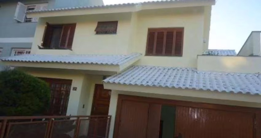 Casa para Venda - 200m², 3 dormitórios, sendo 1 suites, 2 vagas - Espírito Santo