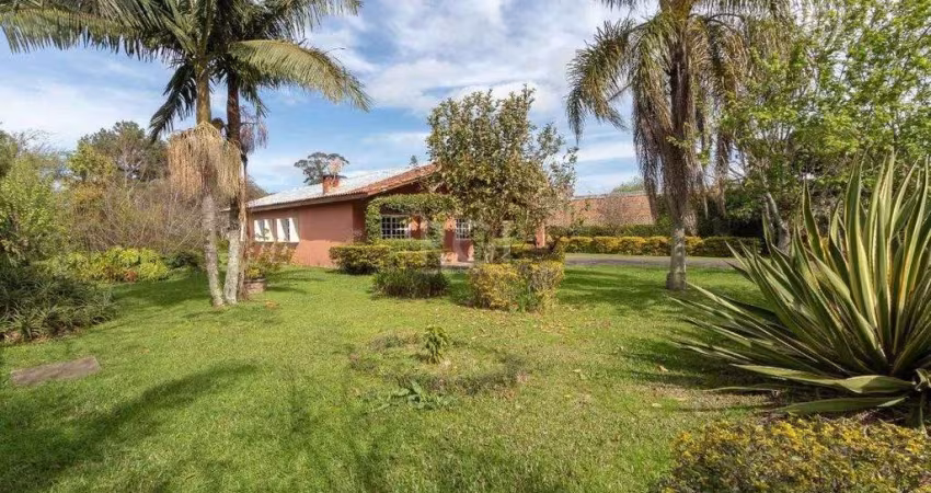 Casa para Venda - 379m², 4 dormitórios, sendo 2 suites, 3 vagas - Ponta Grossa
