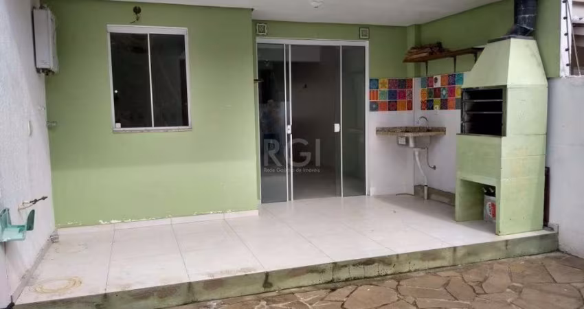Casa linda com vista para o Rio com 3 pavimentos com duas suíte
