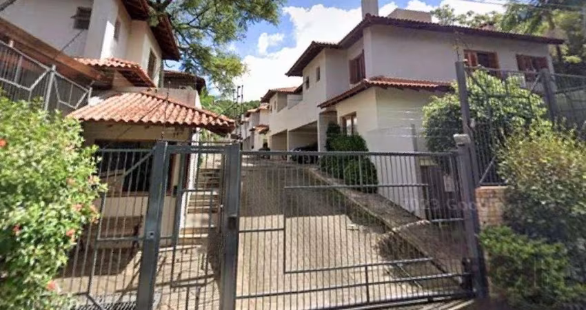 Casa de Condomínio em Jardim Isabel