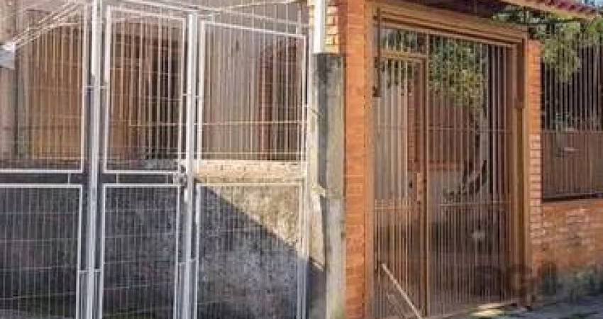 Casa no Sarandi de 4 dormitórios e 4 vagas