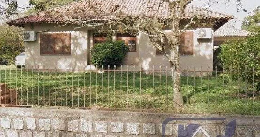 Casa para Venda - 400m², 4 dormitórios, sendo 1 suites, 6 vagas - Florida, Guaiba