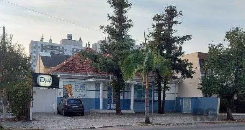 casa com 4 dormitórios no bairro Higienópolis