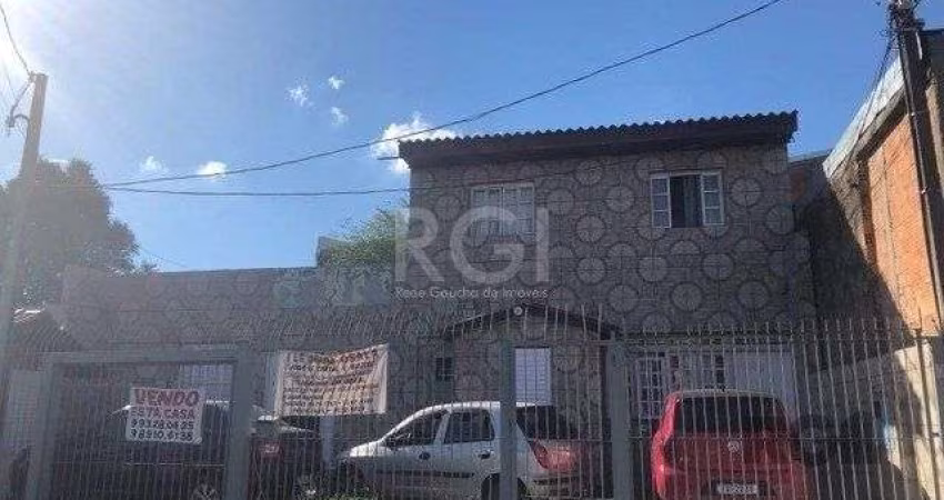 Casa para Venda - 200m², 5 dormitórios, 4 vagas - Jardim do Salso