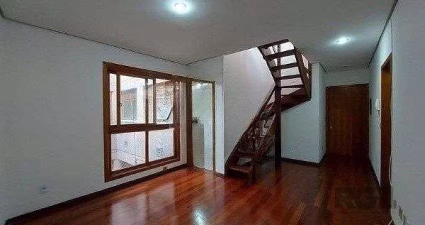 Cobertura de 2 Dormitórios com Terraço e Churrasqueira - 115m² - Petrópolis