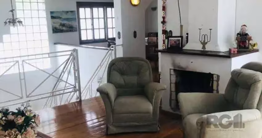 Casa com 4 quartos à venda na Rua São Benedito, --, Bom Jesus, Porto Alegre