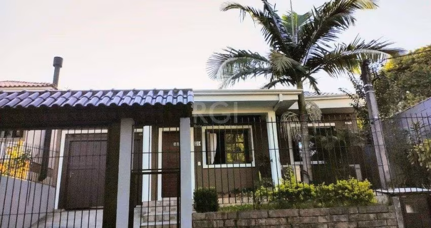 Casa para Venda - 214m², 2 dormitórios, 4 vagas - Parque Santa Fé