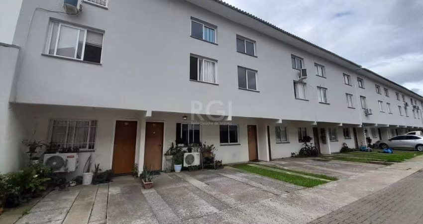 CASA EM CONDOMÍNIO COM 3 DORMITÓRIOS NA HÍPICA