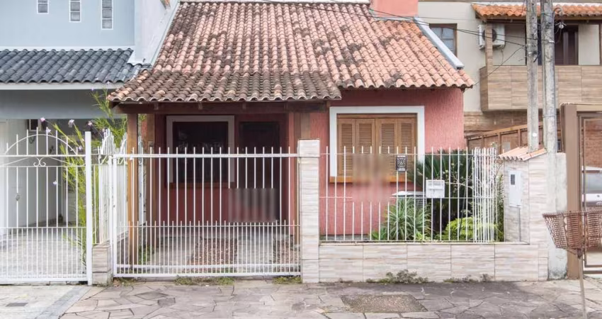 Casa térrea com 2 dormitórios I Bairro Hípica