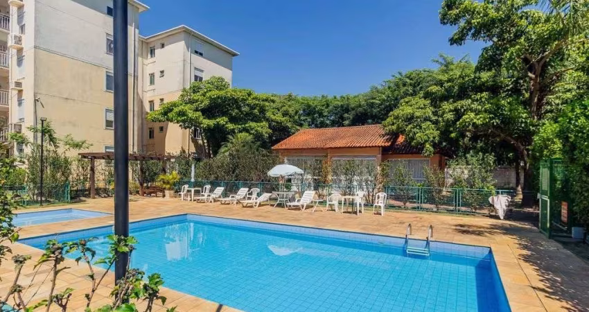 Apartamento com sacada, todo mobiliado de 3 dormitórios com suíte e 2 vagas de garagem.