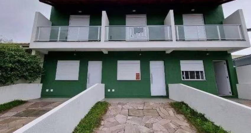 Casa para Venda - 75m², 2 dormitórios, 2 vagas - Guarujá