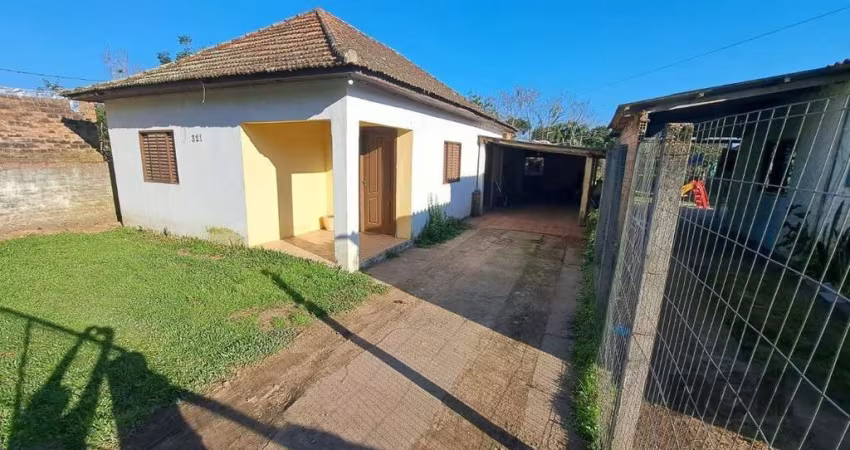 Casa à venda 2 dormitórios 3 vagas no Bairro Lami Porto Alegre RS