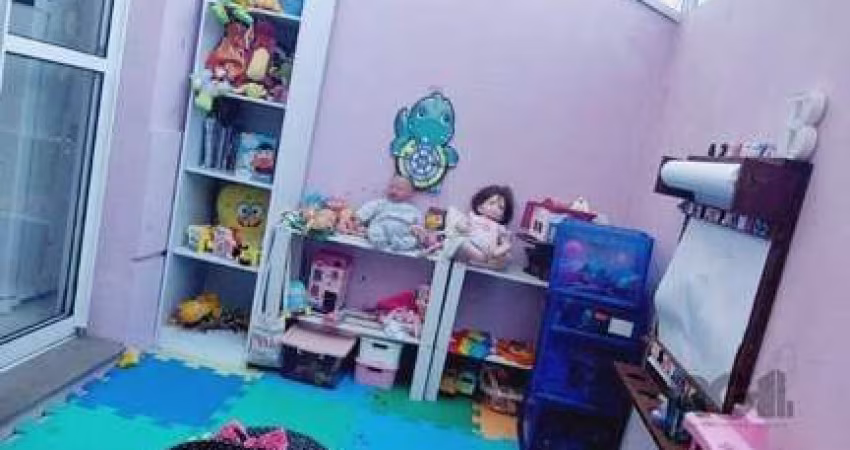 Casa em Condomínio Fechado com 02 dormitórios no Bairro Santa Tereza
