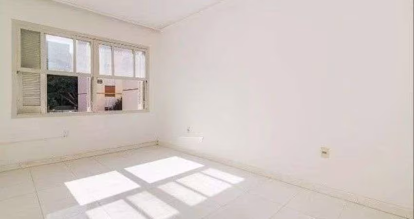 Vende-se apartamento semi-mobiliado de 2 quartos - Menino Deus