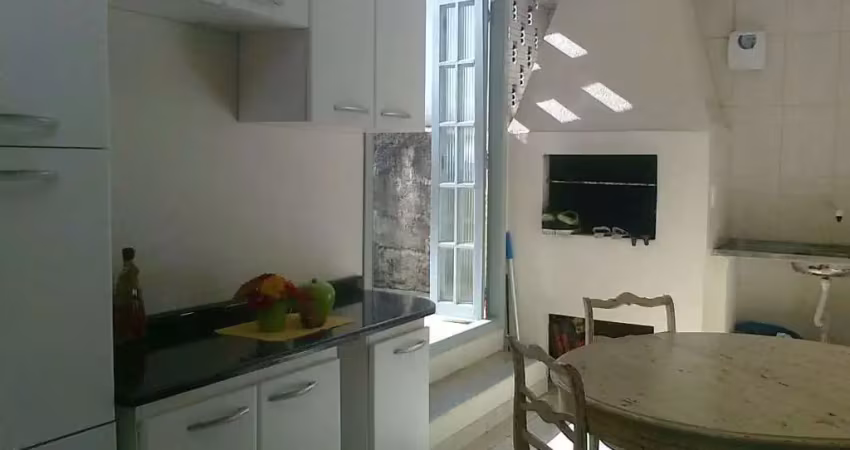 Casa 75m² 3 dorm. 1 varanda, 1 vaga Jardim Sabará - Porto Alegre