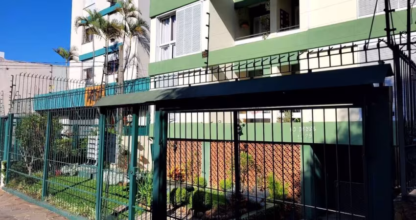 Apartamento com 02 Quartos na Av. Vicente da Fontoura, no Bairro Santana