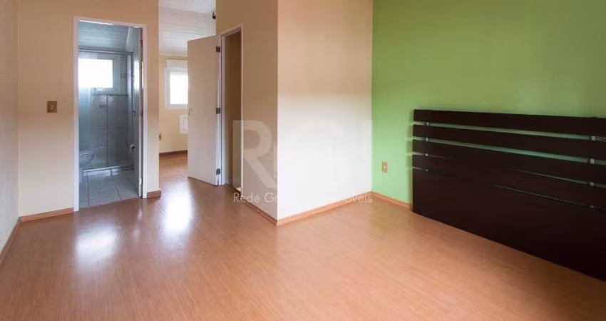 Casa Condominio para Venda - 92.32m², 3 dormitórios, sendo 1 suites, 2 vagas - Cristal