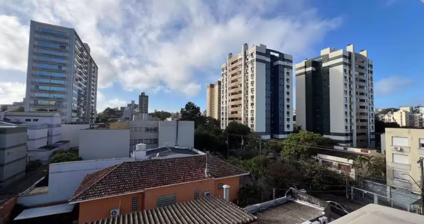 Cobertura no bairro menino deus com 01 dormitório sendo suíte
