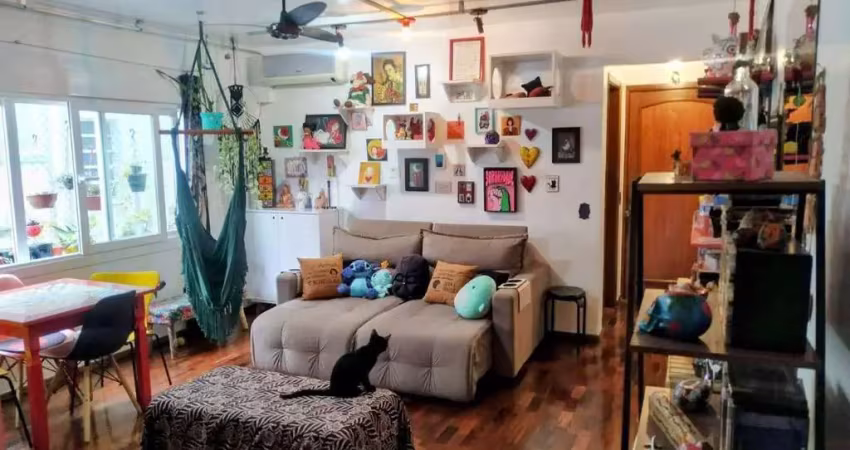 Apartamento de 3 dormitórios, sendo 1 suíte no bairro cidade baixa