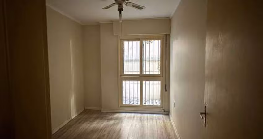Apartamento de 2 quartos e 1 vaga de garagem no bairro Menino Deus em POA/RS