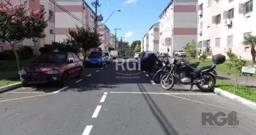 Apartamento de 2 dormitórios com vaga no bairro Rubem Berta