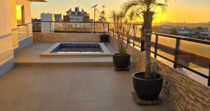 Cobertura com piscina privativa à venda no Jardim Lindóia – POA