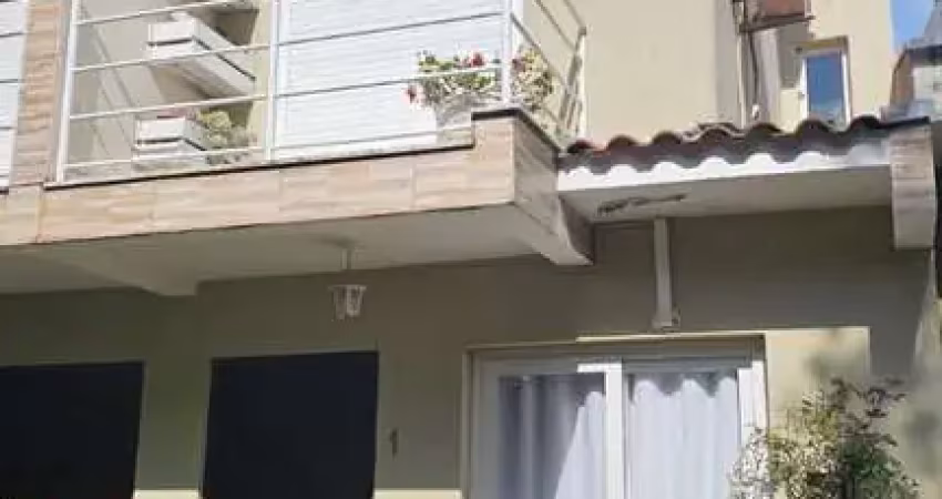 Casa em Condomínio em Aberta dos Morros