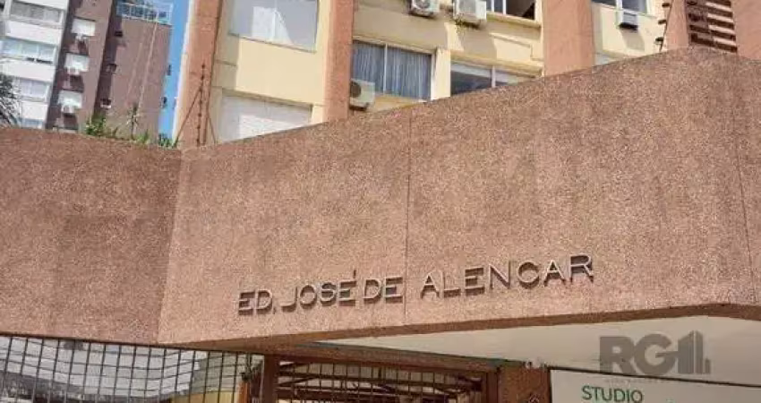 Apartamento à venda na Rua José de Alencar, --, Menino Deus, Porto Alegre
