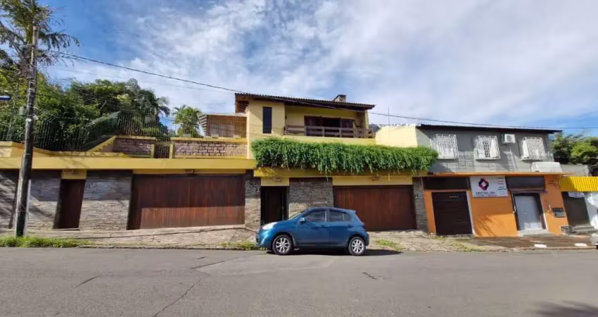 Casa de cinema no bairro glória com toda infraestrutura, ensolarada e bem ventilada, piscina, quiosque, 4 garagens