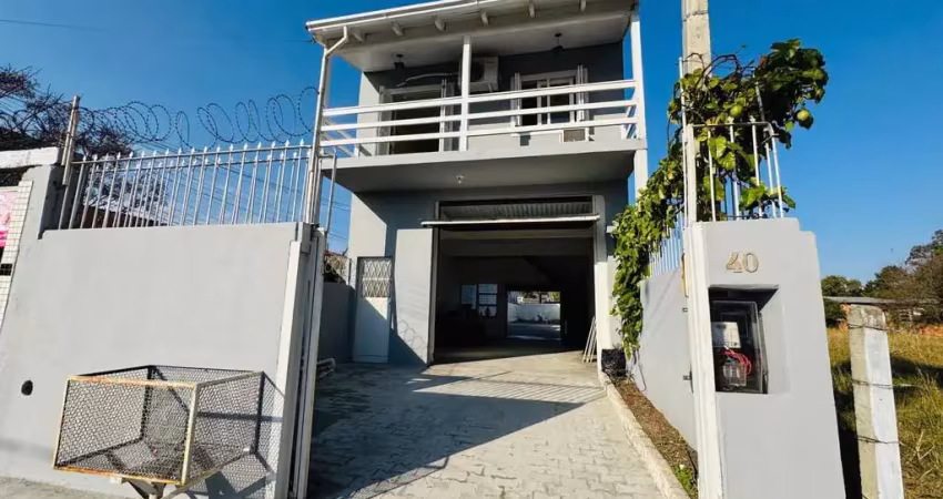 Casa com 2 quartos à venda na Rua Laranjeiras, --, Restinga, Porto Alegre