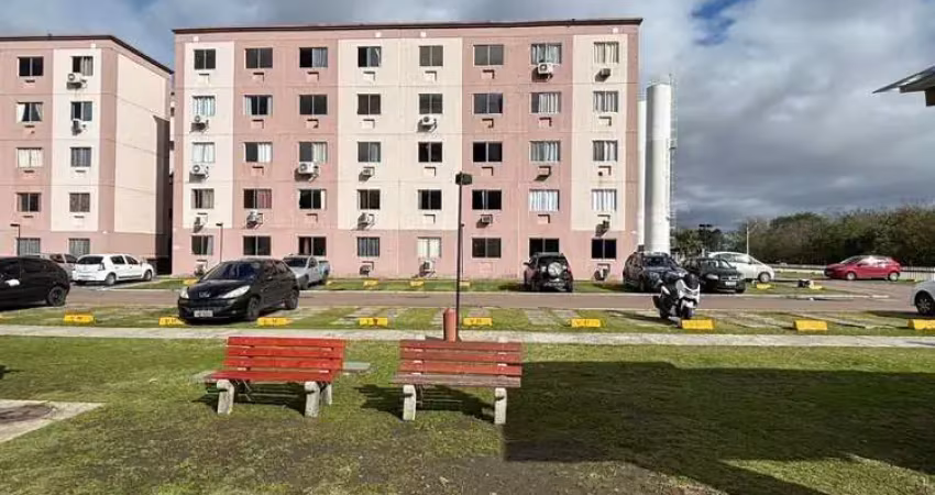 Apartamento com 02 quartos e 01 vaga fixa (01 lance de escada) no bairro hípica