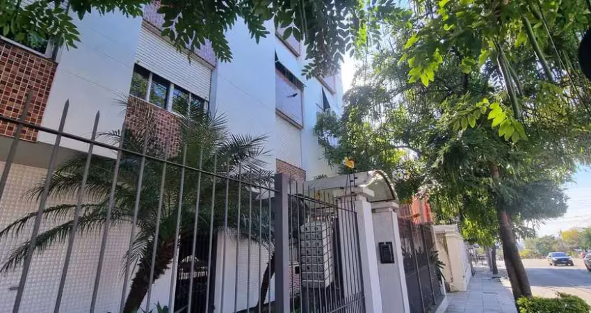 Apartamento 03 dormitórios, dependência e vaga de estacionamento no bairro são joão