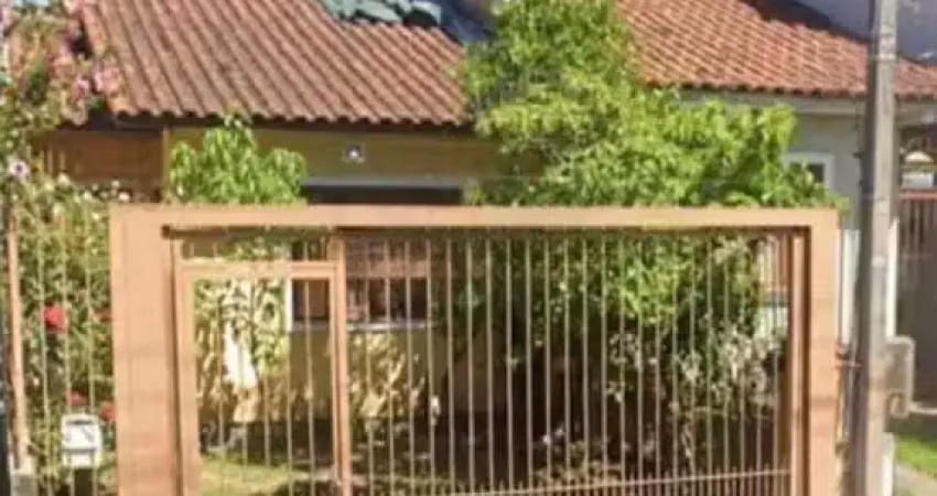 Casa térrea com dois dormitórios e vaga para automóvel no bairro hípica