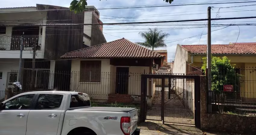 Casa com 03 quartos no bairro são pedro em porto alegre