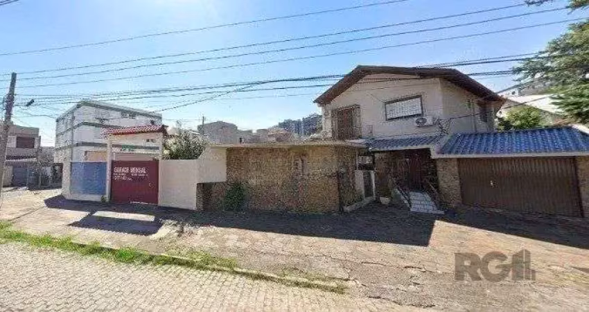 Terreno à venda na Avenida Mariland, --, São João, Porto Alegre