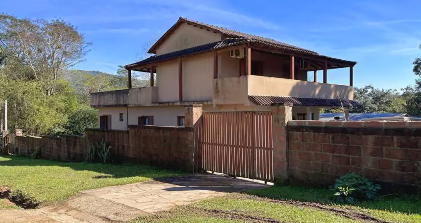 Casa com 3 quartos à venda na Estrada Luiz Bettiol, --, Hípica, Porto Alegre