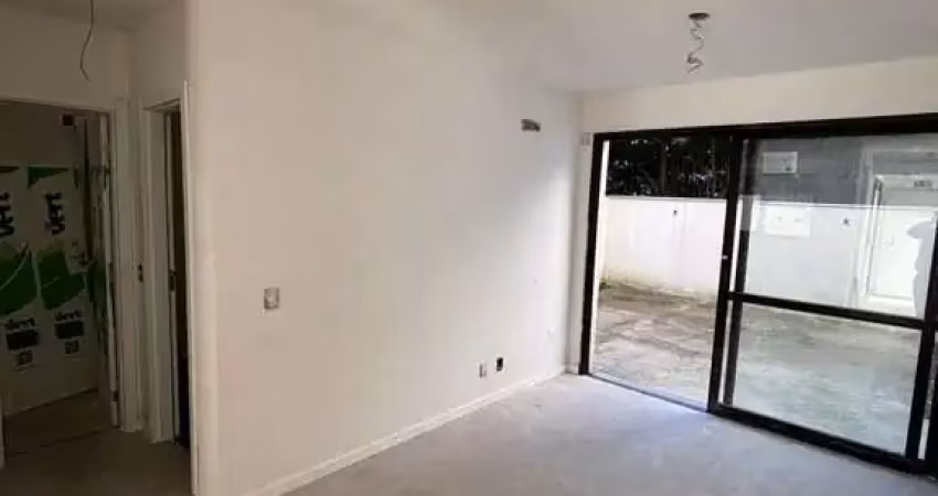 Garden 1 dormitório com terraço e pátio na lima e silva – cidade baixa