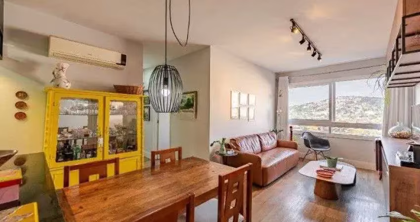 Apartamento de 3 dormitórios, sendo 1 suíte, com churrasqueira, 2 vagas de garagem cobertas, infra completa.