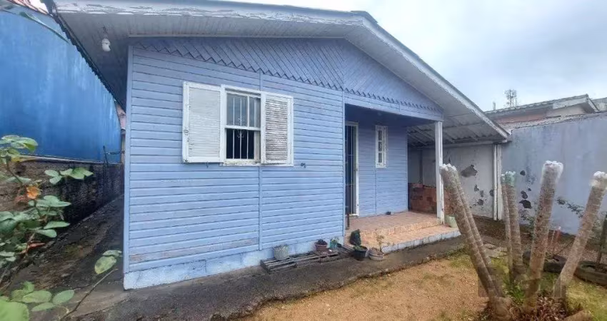 Casa com 2 quartos à venda na Rua Itacurubi, --, Vila Nova, Porto Alegre