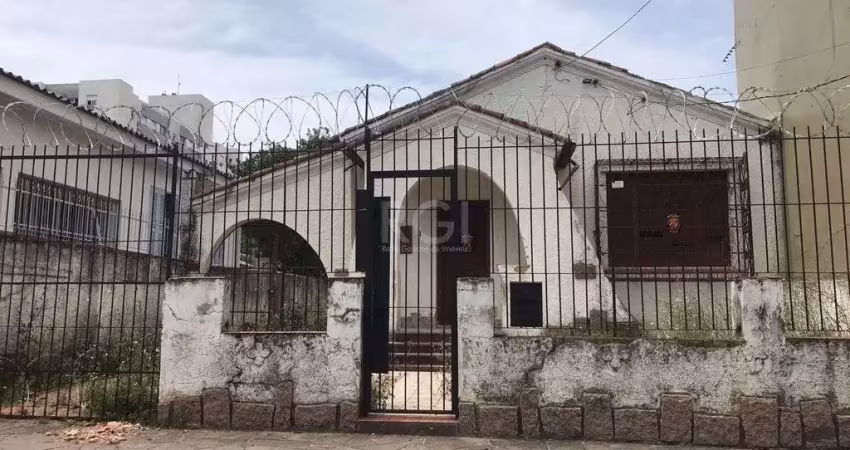Casa com 3 quartos à venda na Rua Dona Cecília, --, Medianeira, Porto Alegre