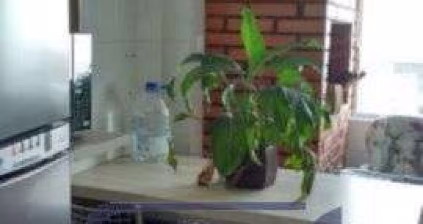Apartamento 3 dormitórios, 1 vaga de garagem, no bairro Cavalhada, Porto Alegre/RS       &lt;BR&gt;&lt;BR&gt;Lindo apartamento de 3 dormitórios, transformado  em 2 de fácil reversão, living 2 ambiente