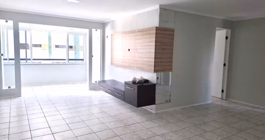 Excelente oportunidade, Apt com três quartos no GUARARAPES