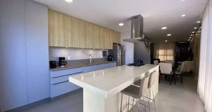 Casa para Venda em Florianópolis, Campeche, 3 dormitórios, 1 suíte, 2 banheiros, 2 vagas