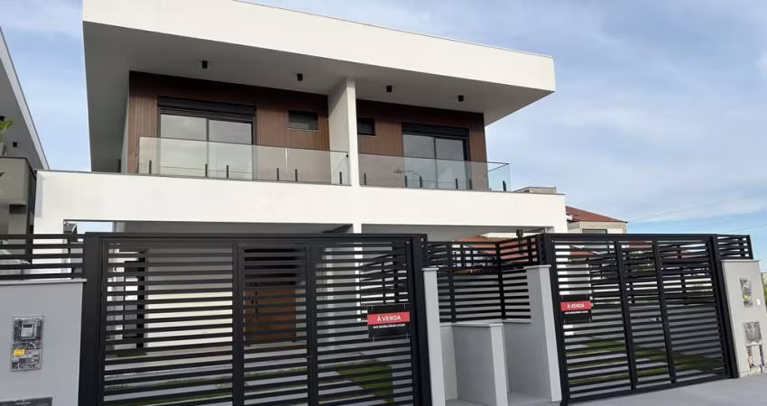 Casa para Venda em Florianópolis, Campeche, 3 dormitórios, 3 suítes, 4 banheiros, 2 vagas