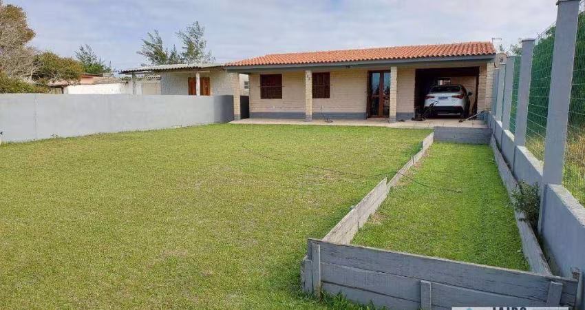 Casa com 3 dormitórios à venda por R$ 200.000,00 - Centro - Balneário Pinhal/RS