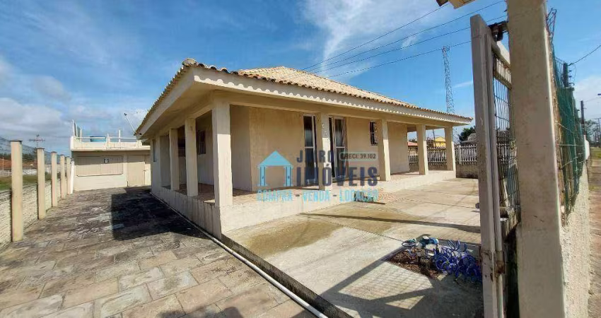 Casa com 3 dormitórios + 2 apartamentos, à venda por R$ 299.000 - Centro - Balneário Pinhal/RS, A poucos metros do mar!!