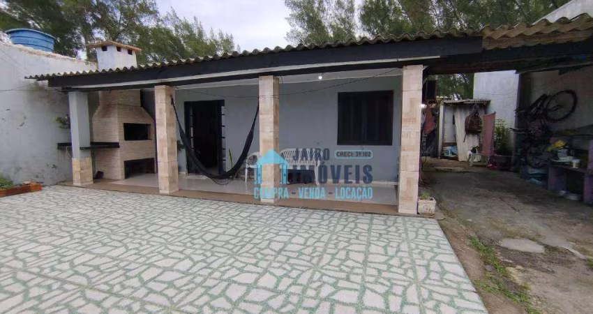 Casa em avenida principal, com 2 dormitórios à venda por R$ 205.000 - Centro - Balneário Pinhal/RS