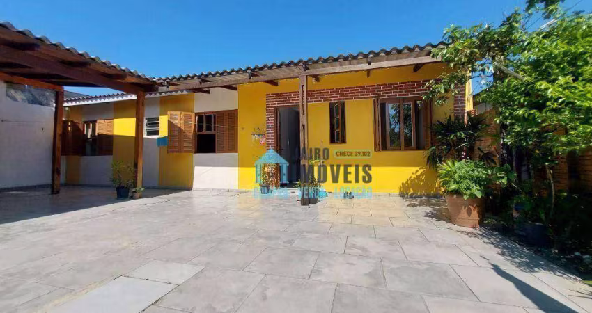 OPORTUNIDADE - São 2 Casas prontas para morar, à venda por R$ 265.000 - Centro - Balneário Pinhal/RS