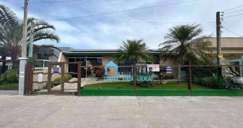 Casa com 3 dormitórios à venda, 146 m² por R$ 850.000,00 - Centro - Tramandaí/RS